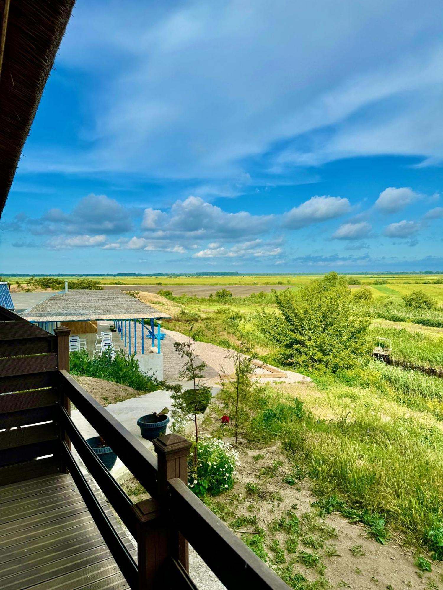 Отель Danube Delta View Дунавэцу-де-Жос Экстерьер фото